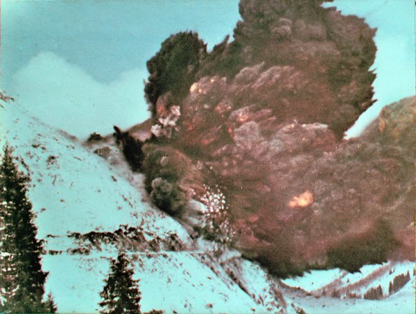 Взрывы в Медео