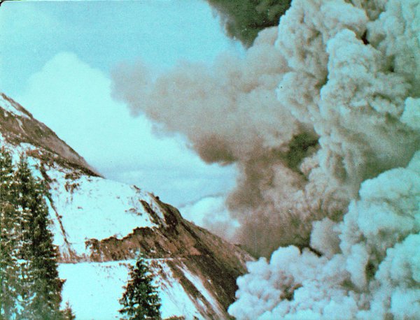 Взрывы в Медео