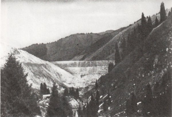 Взрывы в Медео